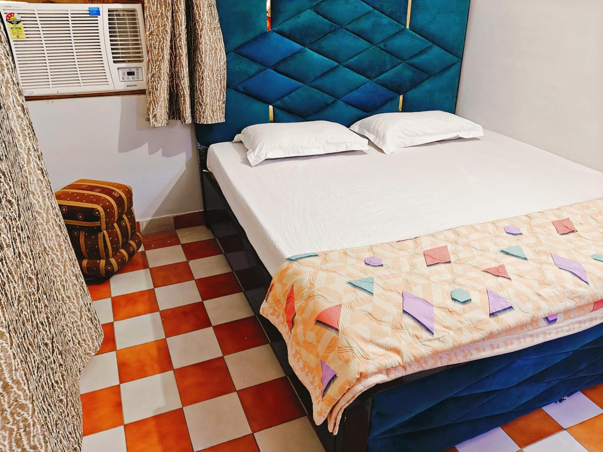 Kiara Home Stays Waranasi Zewnętrze zdjęcie