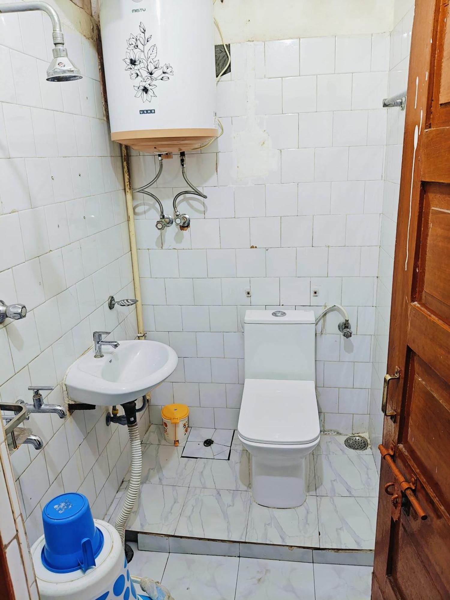 Kiara Home Stays Waranasi Zewnętrze zdjęcie